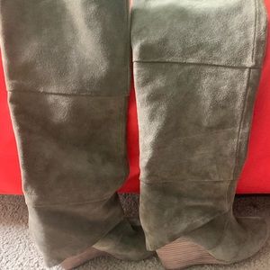 Tan Ferguson Heeled boots